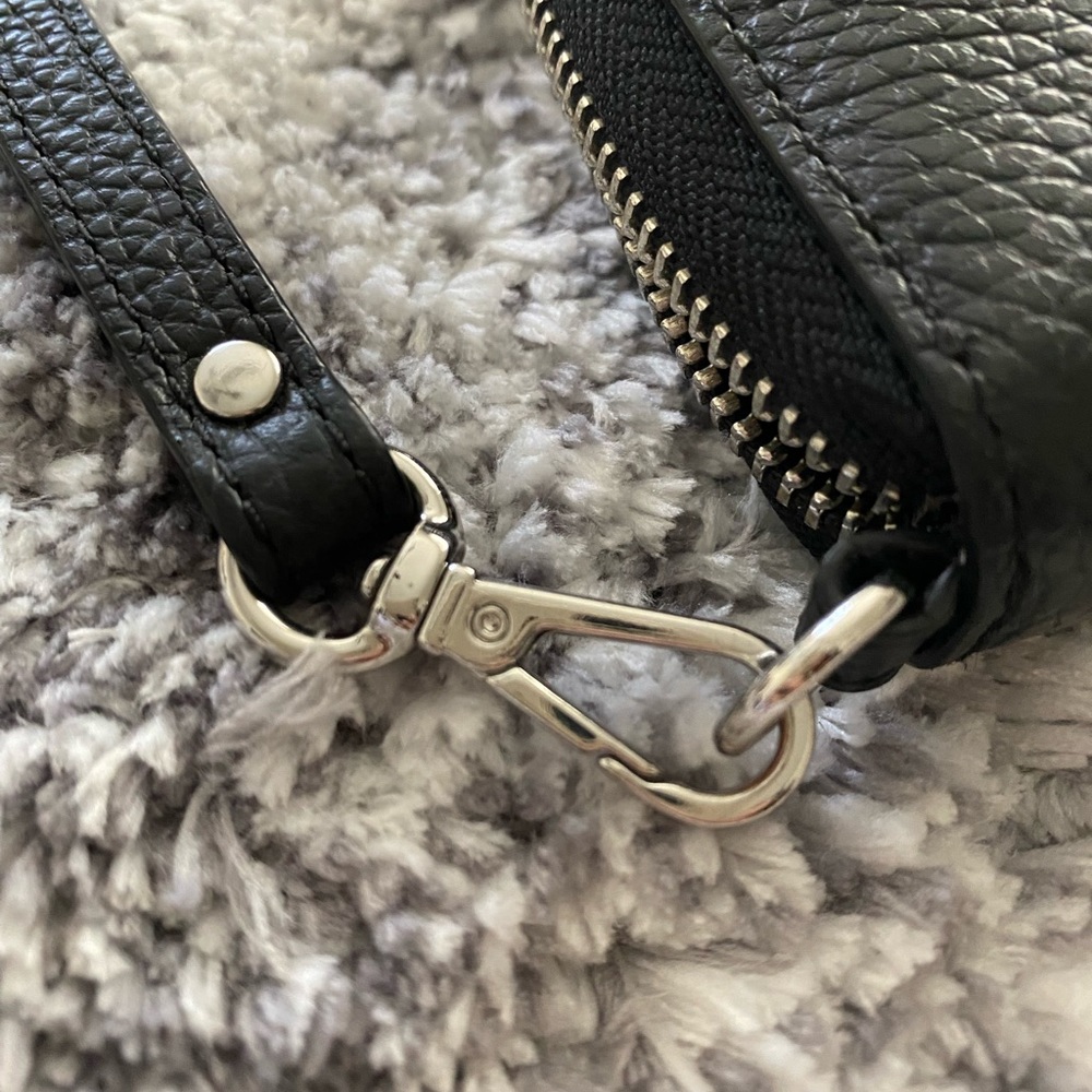 Michael Kors black wristlet - Picture 3 of 7